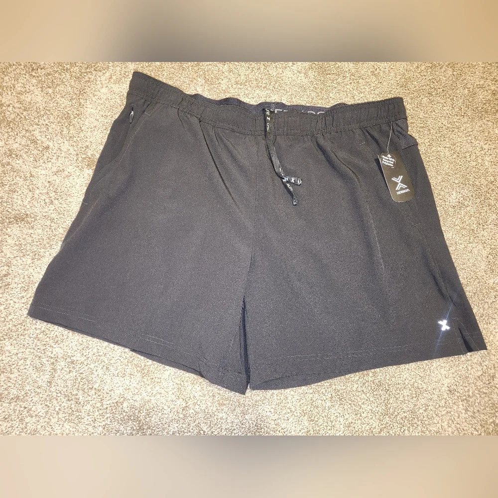 Xersion Men's XL 2 In 1 Run Short - Picture 3 of 12